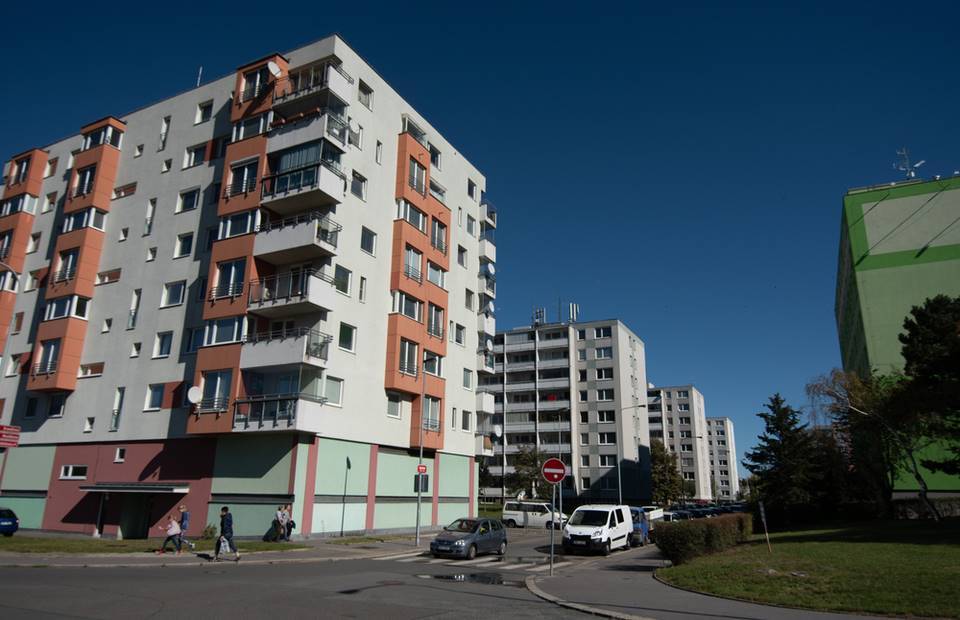 Ceny bytů v Praze už padají. Prodávající to zatím nechtějí chápat, říká makléřka
