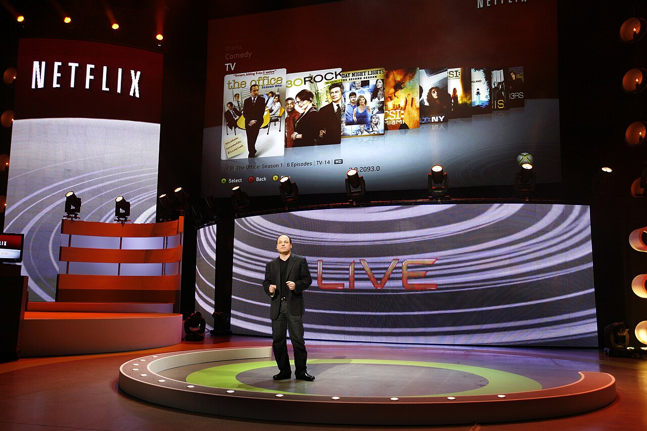 Netflix vydělává víc než kdy dřív. Investoři ho ale odepsali